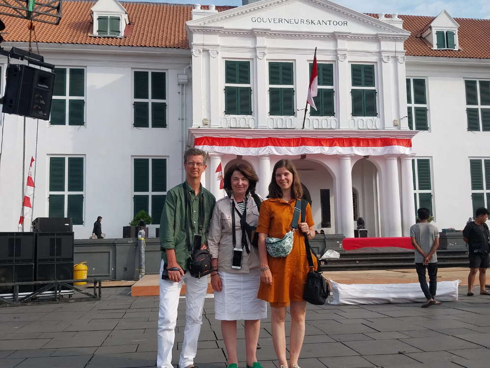 What Makes Indoreizen Different from Other Tour Companies?